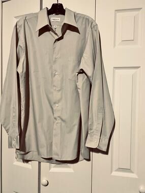 Van Heusen Men’s 16.5 34/35 Tan Poplin Dress Shirt Long Sleeve NWOT